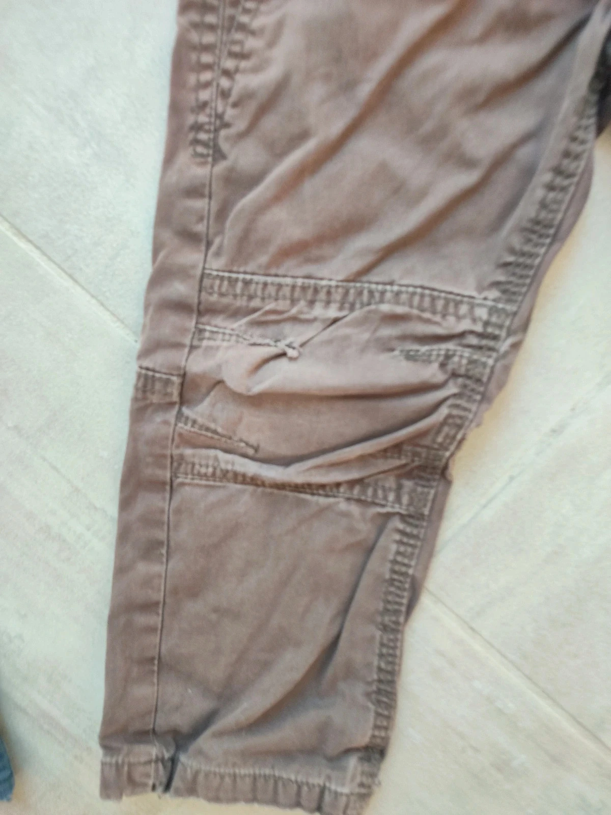 Set of 4-year-old pants in very poor condition – photo 11